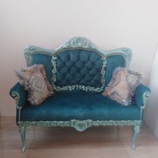 Изумрудный диванчик для кукол от 40см