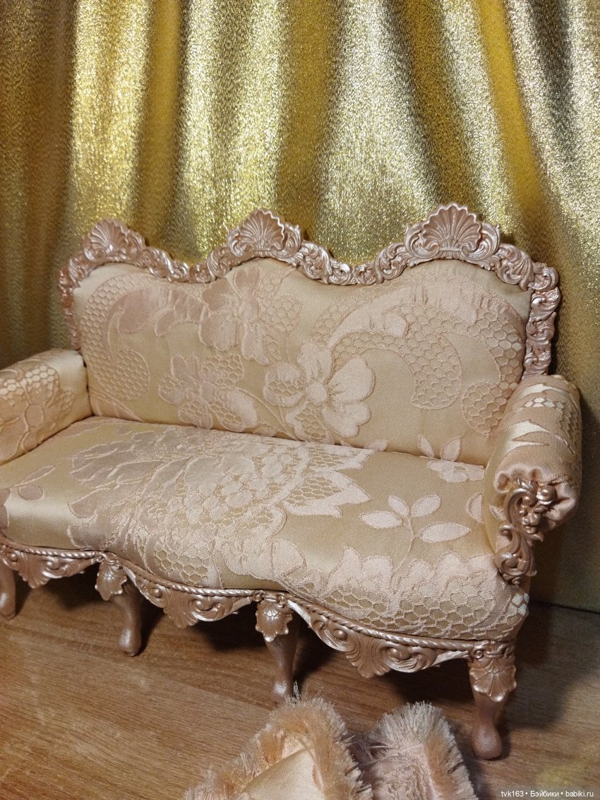 Нежная кушетка, для нежных девочек