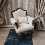 Кресло бархатное 1/6. Мебель для кукол.