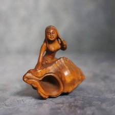 Нэцкэ "Русалочка на морской раковине"