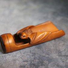 Окимоно, нэцкэ или же чайный совочек, миниатюрная подставка "Летучая мышь"