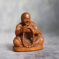 Нэцкэ "Монах с четками"