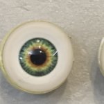 Живые глазки 20мм желто-зеленые