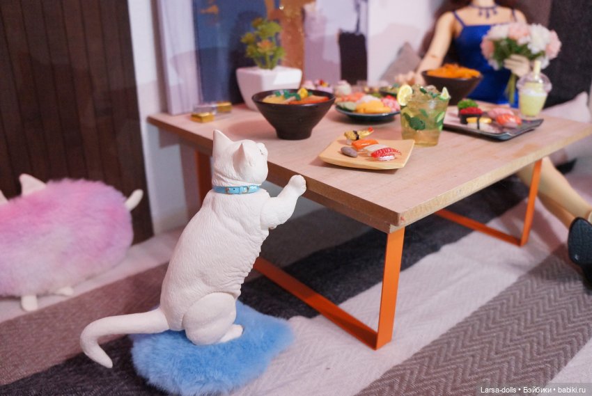 Котик заменяет кавалера ^_^ а так же в честь 1 марта - Дня Кошек (фото 2)