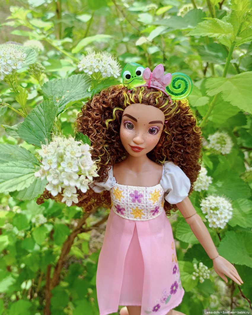 Дисней Фанатка Рапунцель — Куклы Disney Animators и Принцессы Диснея: Disney Store (фото 3)