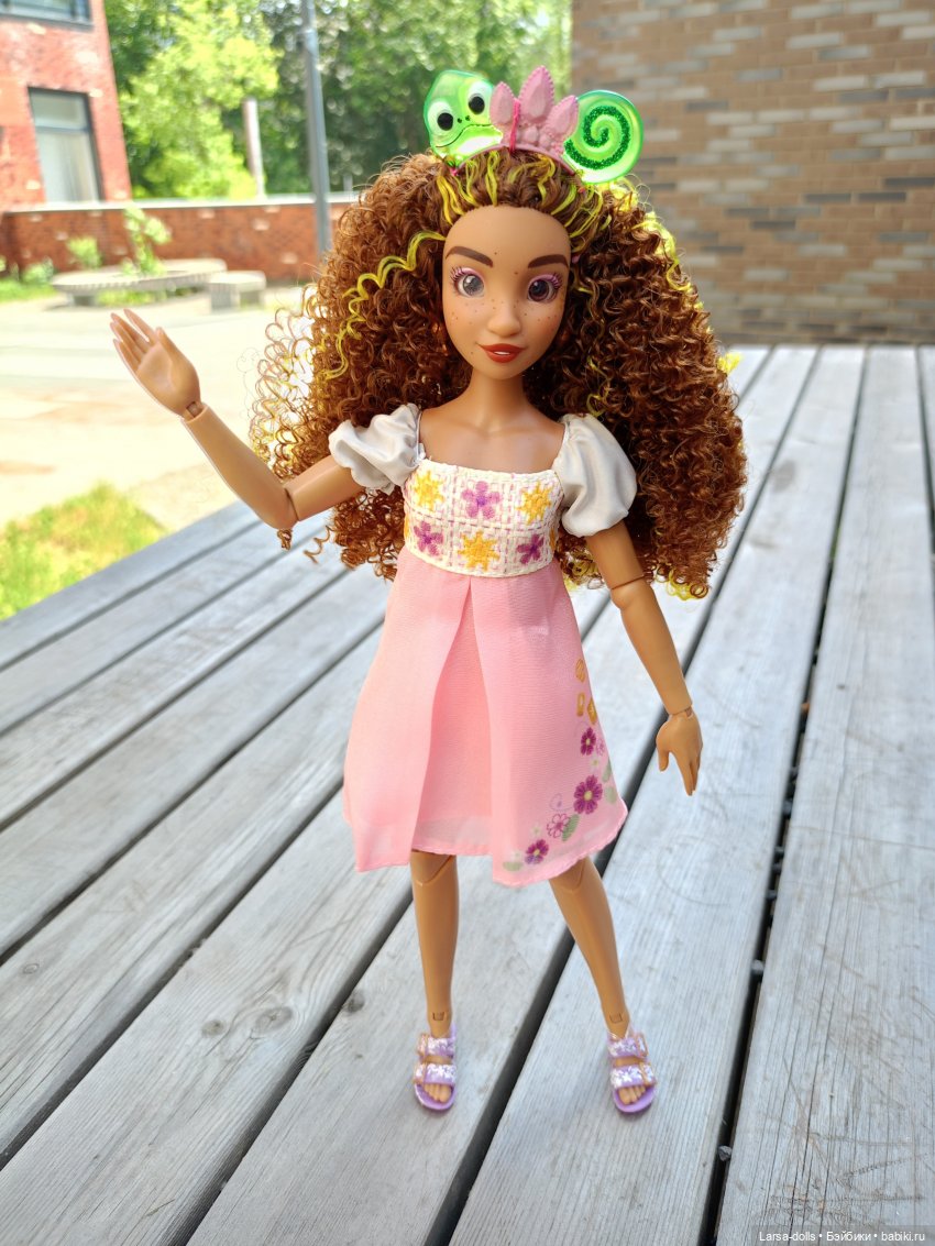 Дисней Фанатка Рапунцель — Куклы Disney Animators и Принцессы Диснея: Disney Store (фото 2)