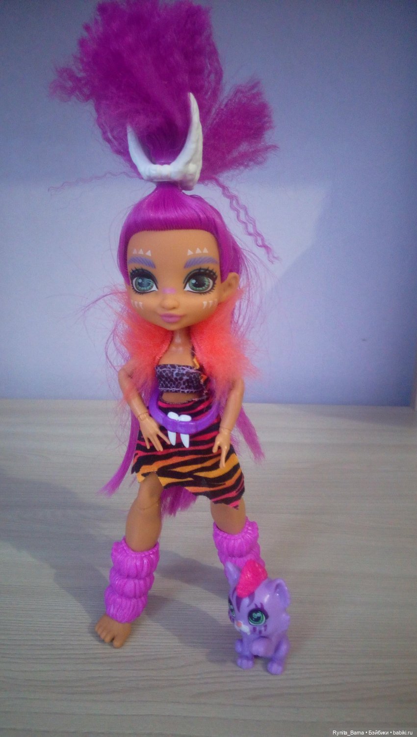 Отважная Роралай и Художник Слейт из Cave Club