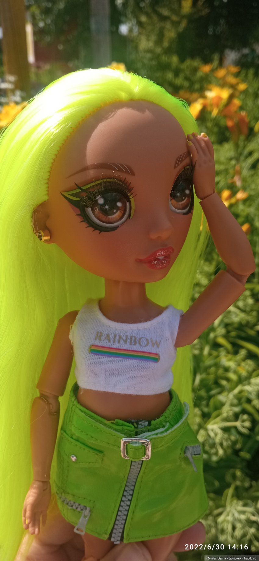 Кусочек лета с яркой Кармой (фото 8)