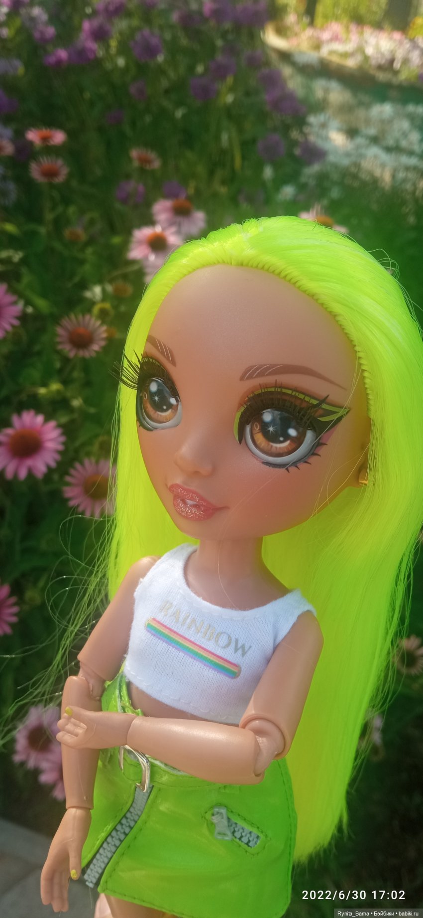 Кусочек лета с яркой Кармой (фото 9)