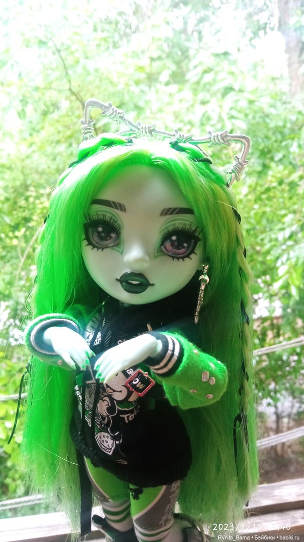 Прекрасная Харли Лаймстоун (Сквозь стекло) (фото 2)