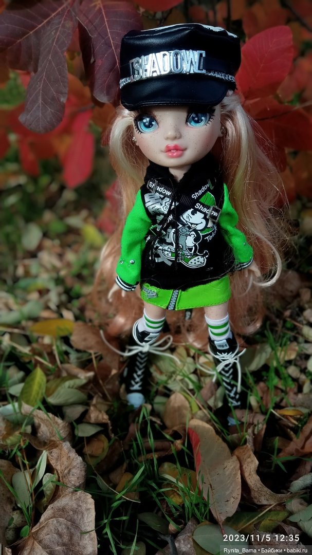 Вики на прогулке🍁 — Куклы Rainbow High (Рейнбоу Хай (фото 6)