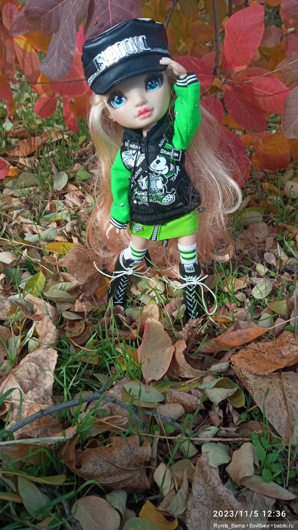 Вики на прогулке🍁 — Куклы Rainbow High (Рейнбоу Хай (фото 7)