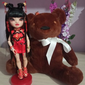 Подарки на день рождения. Азиатская красавица Лили Ченг и плюшевый мишка ❤🐻