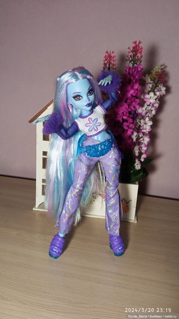 Шикарная Эбби Боминейбл ❄🩵❤ (фото 4)