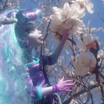 Милая Твайла 💜🐰🌸