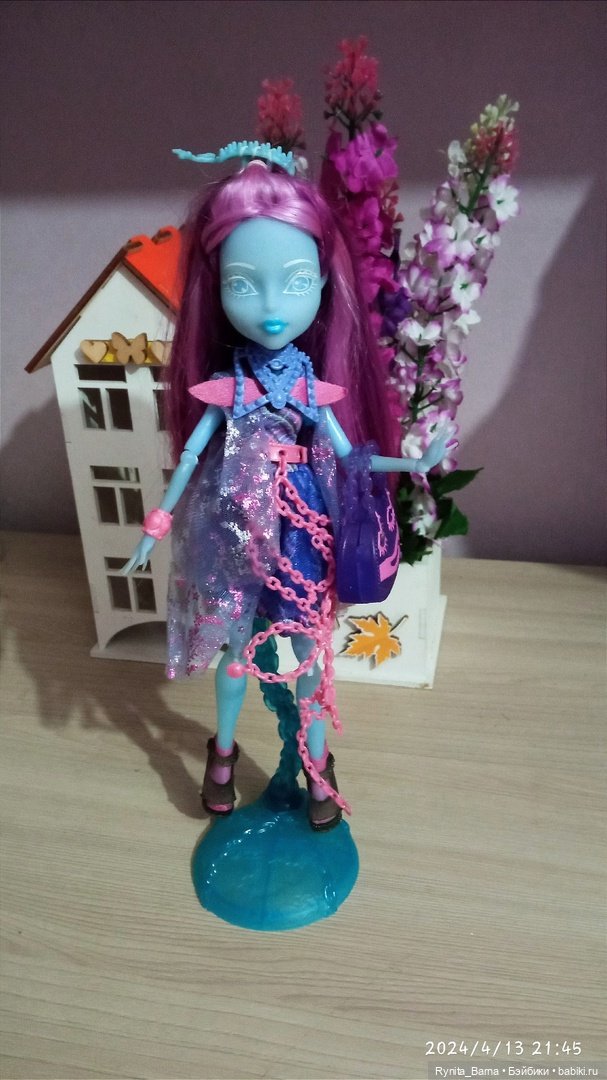 Девочка без лица: прелестная Киеми Хантерли 💜🌸