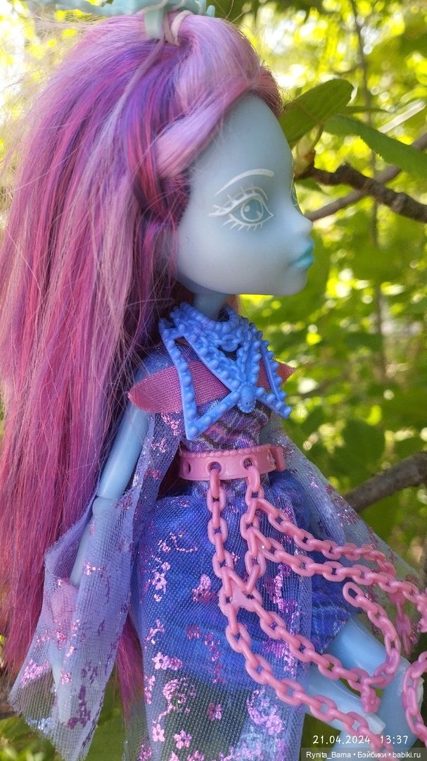 Девочка без лица: прелестная Киеми Хантерли 💜🌸