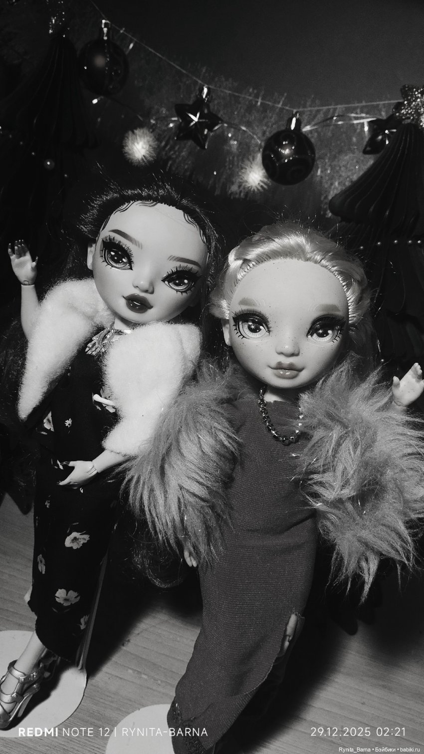 С Празником от Скарлет и Виктории! 🎄 (фото 2)