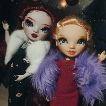 С Празником от Скарлет и Виктории! 🎄