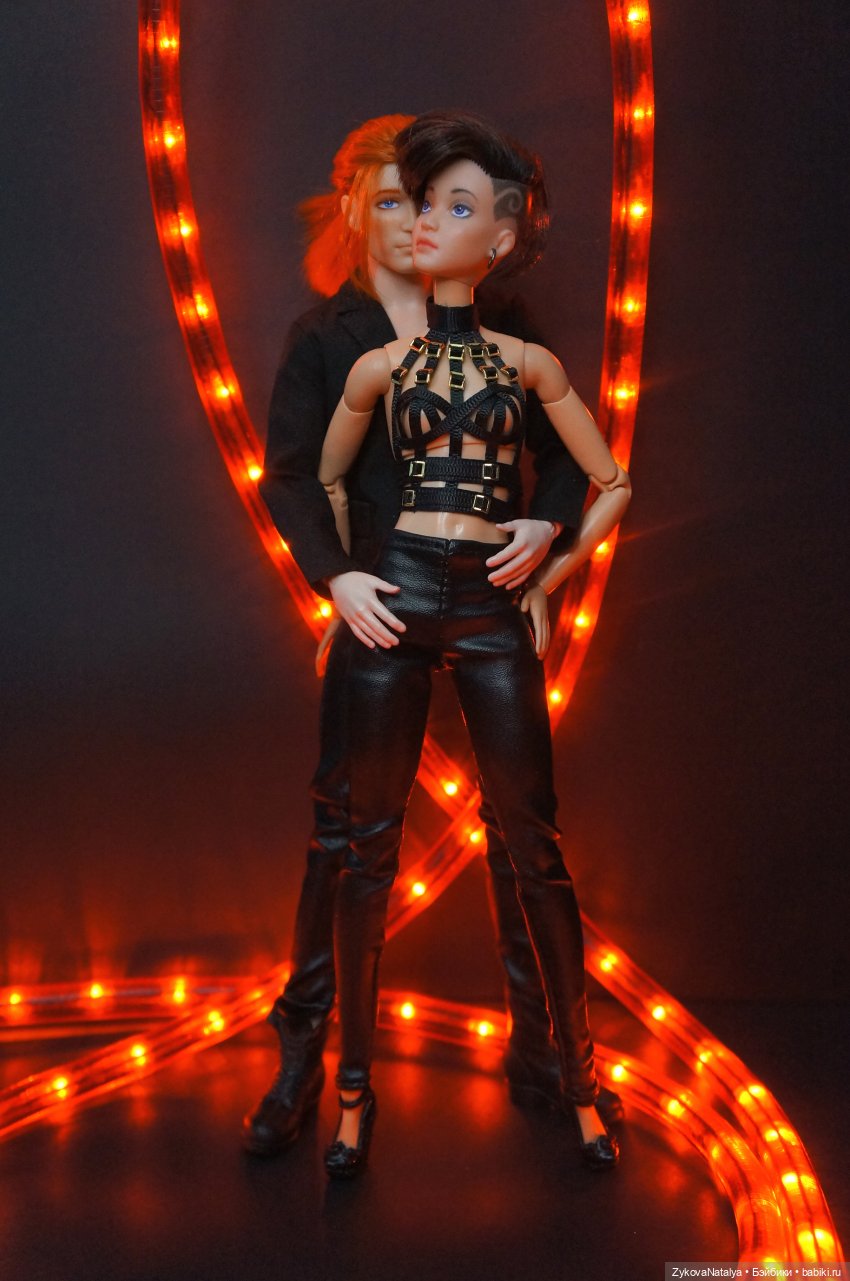 Красное и чёрное | Бэйбики Красное и чёрное — Куклы Barbie (Барби): Looks