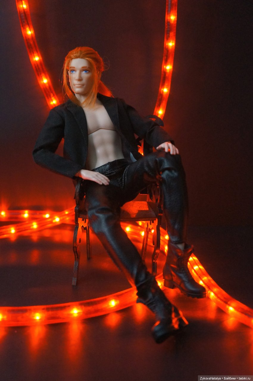 Красное и чёрное | Бэйбики Красное и чёрное — Куклы Barbie (Барби): Looks (фото 5)