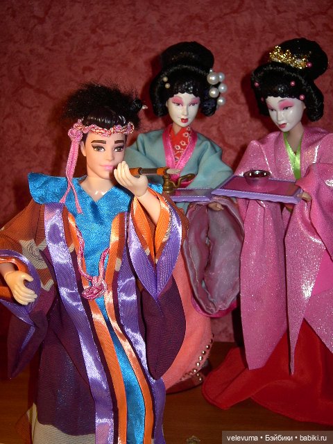 Ночные бабочки старого Эдо - кто они