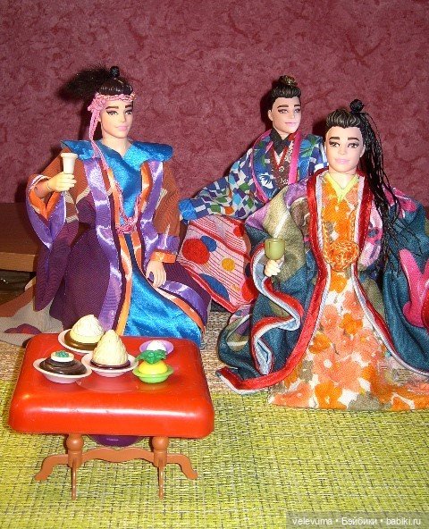 Ночные бабочки старого Эдо - кто они