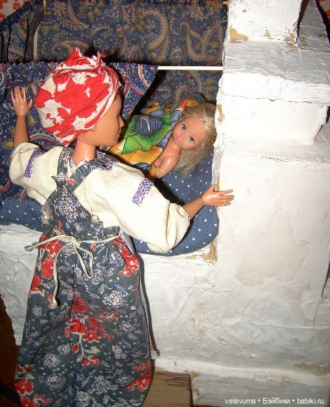 Как у нас в печурочке золотые чурочки