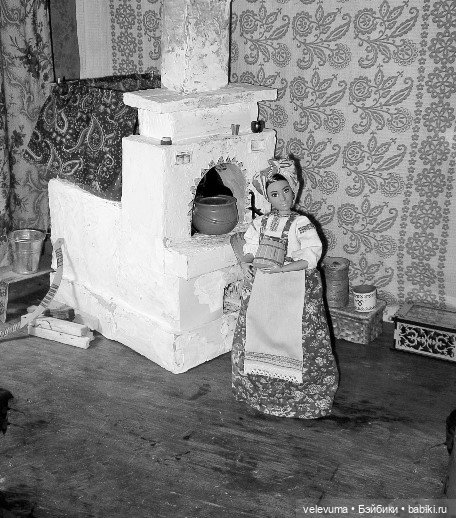 Как у нас в печурочке золотые чурочки