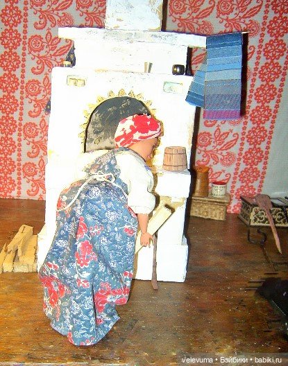 Как у нас в печурочке золотые чурочки