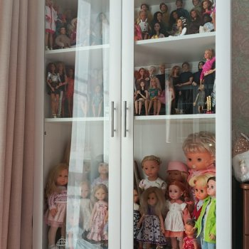 Дебютный топик. Экскурсия по куклошкафу
