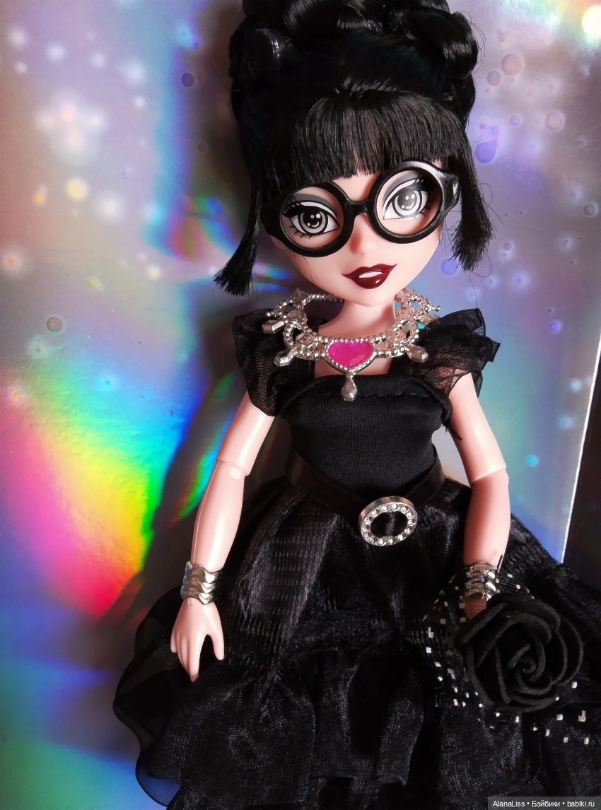 Ещё одна вариация Уэнсдей