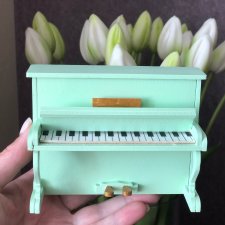 Символ стабильности и беззаботного детства