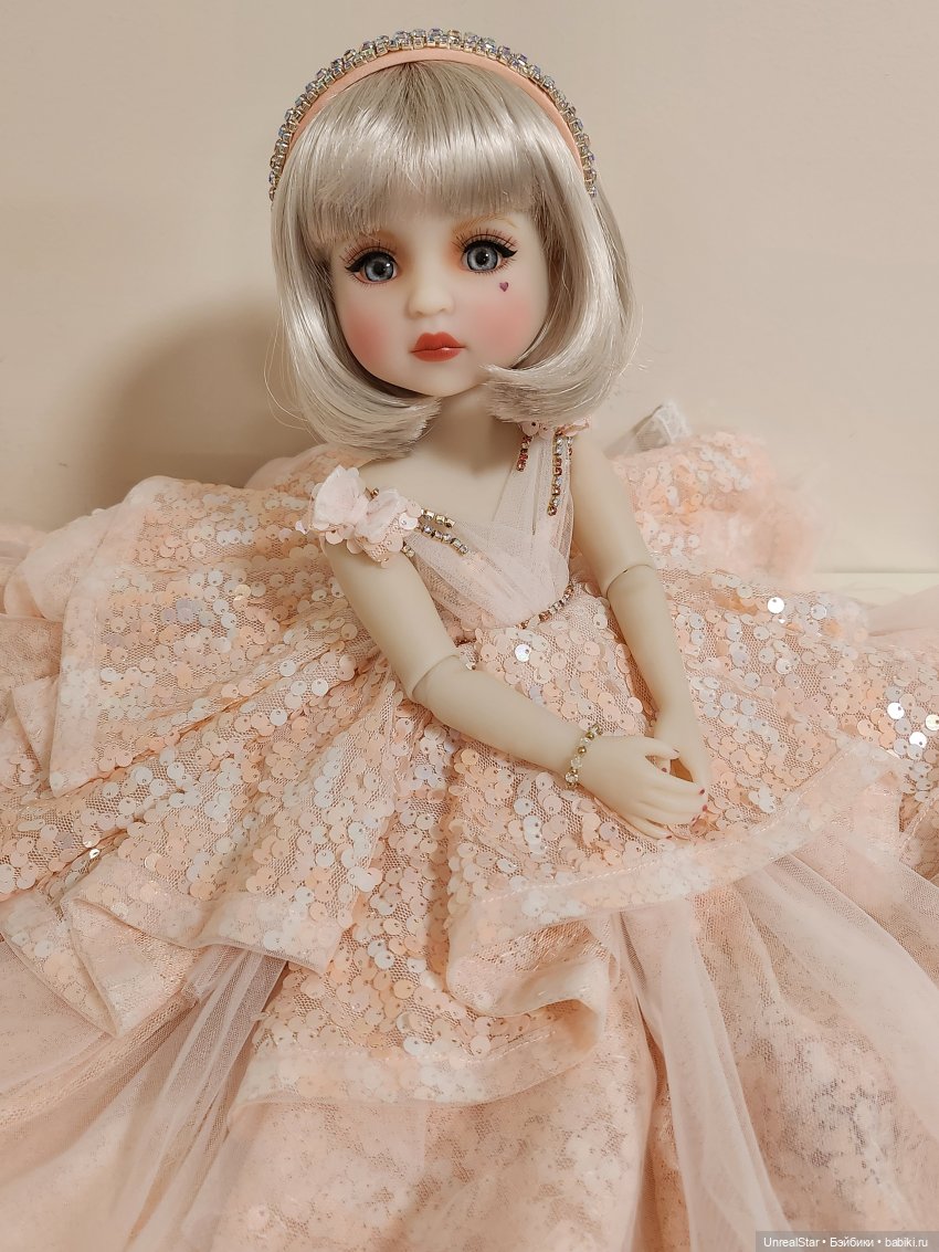 Смена образа — Куклы Ruby Red (Руби Ред) Fashion Friends: Siblies (фото 4)