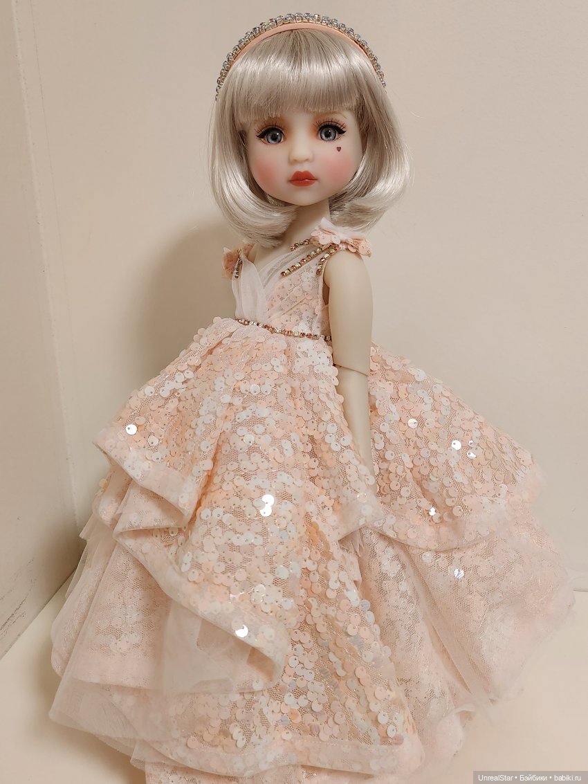 Смена образа — Куклы Ruby Red (Руби Ред) Fashion Friends: Siblies (фото 6)