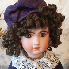 Новый наряд для Николь