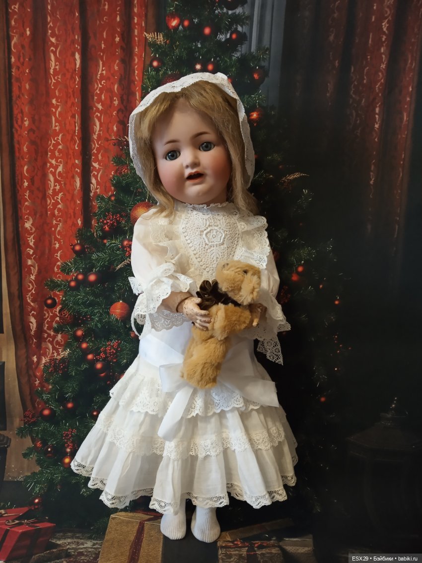 Наряды для антикварных и винтажных кукол