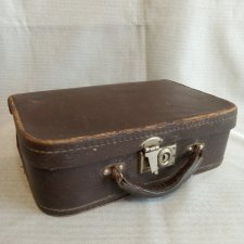 Маленький чемоданчик. Винтаж