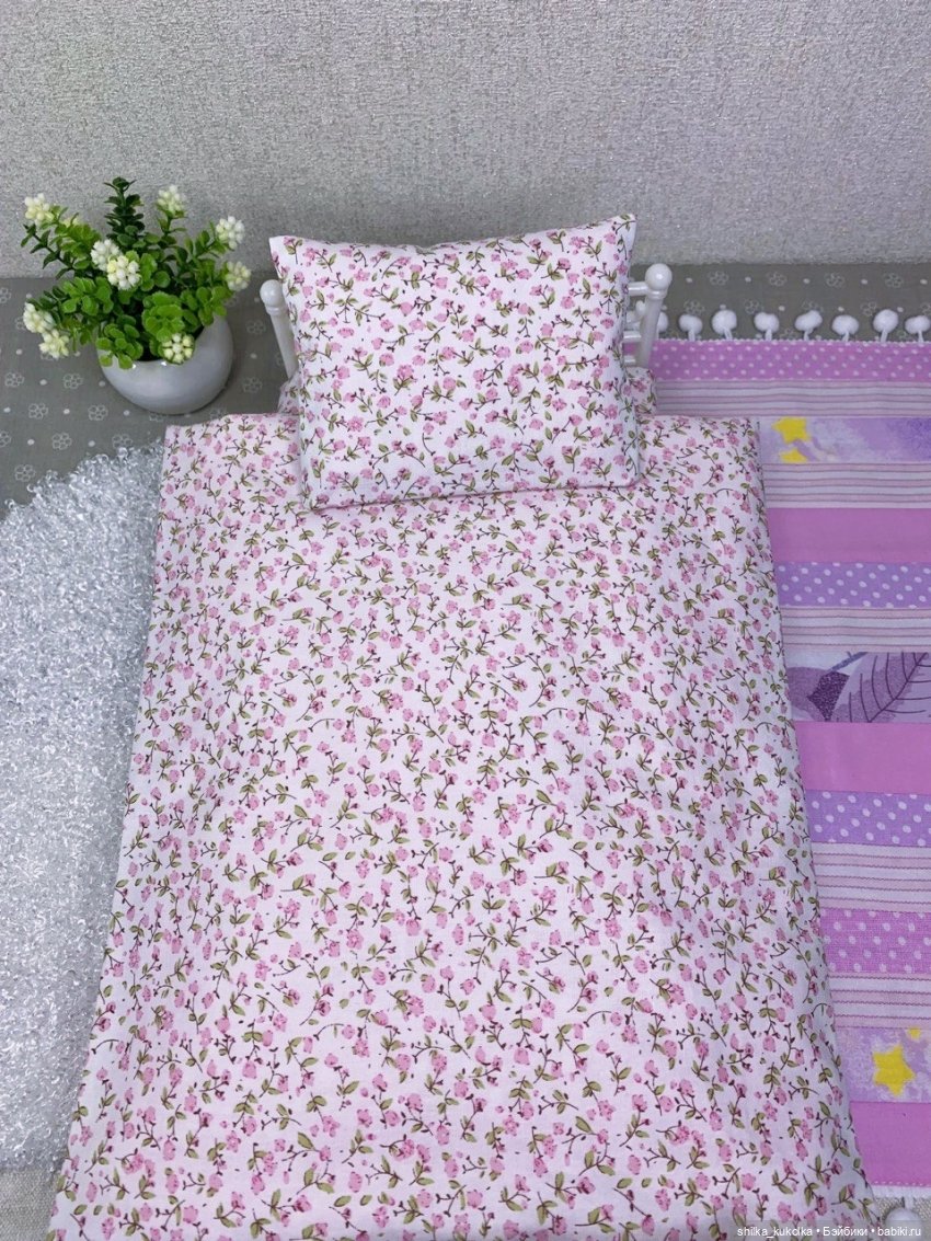 Кукольная постель со сменным бельём (фото 2)