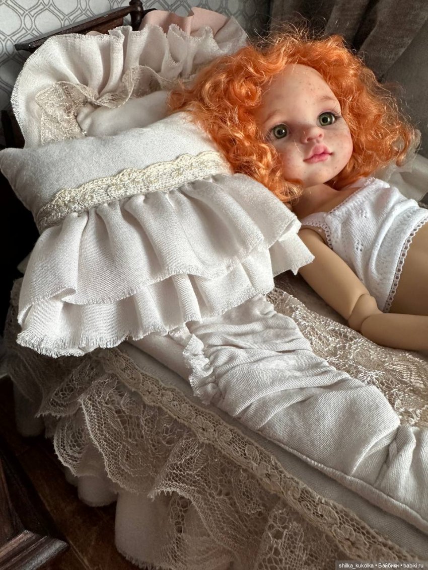 Постель для изысканной кукольной спальни (фото 8)