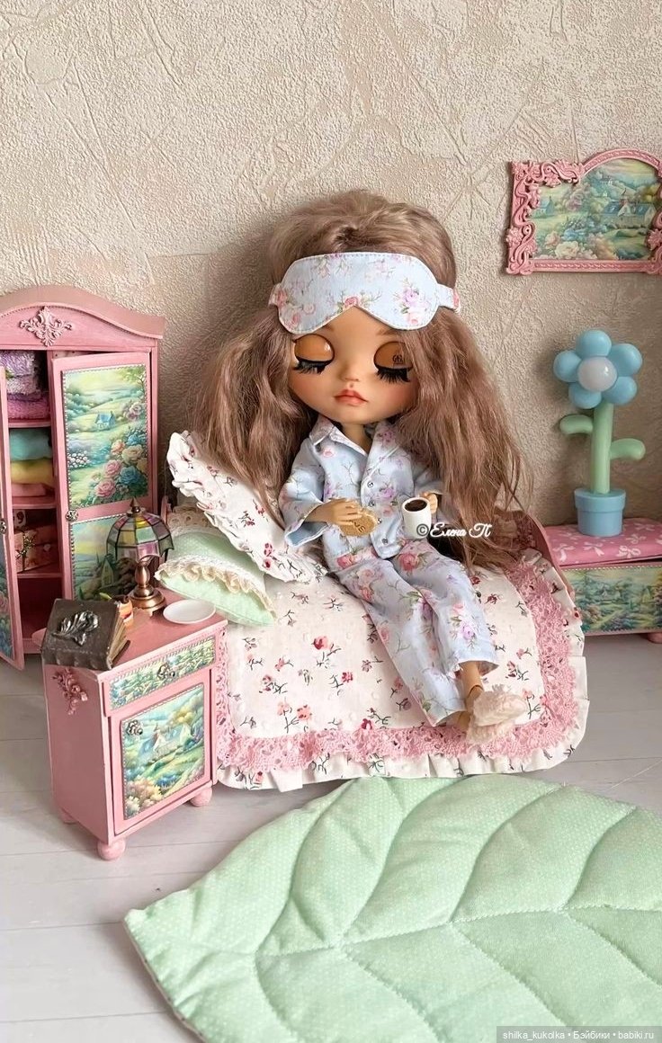 Постелька для Эмили — Кукольная миниатюра своими руками: еда