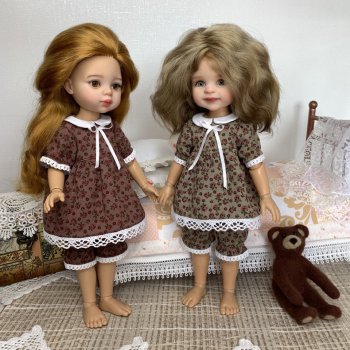 Одежда для двух Паолок - сестрёнок