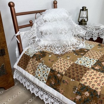 Кровать как у бабушки