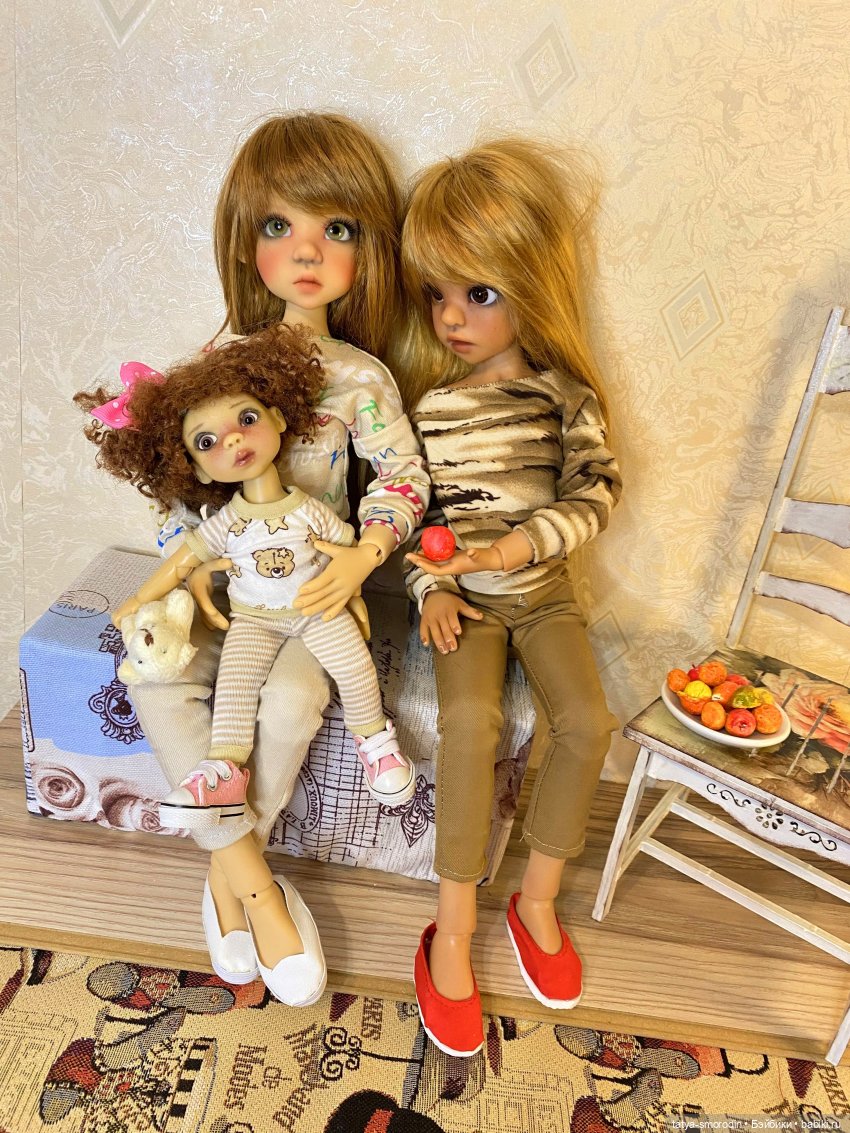 Посидеть с сестренкой | Бэйбики Посидеть с сестренкой — Куклы Kaye Wiggs (Кайе Виггс): авторские BJD (БЖД) (фото 2)