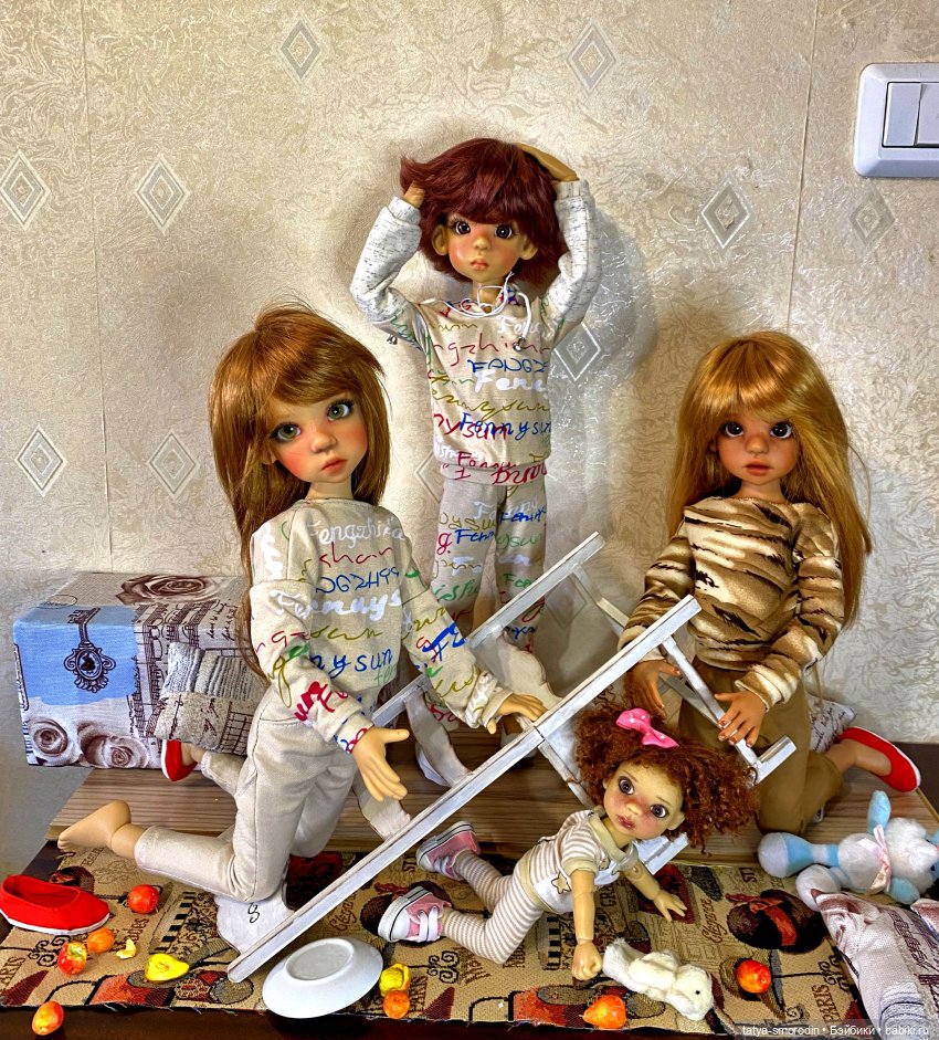 Посидеть с сестренкой | Бэйбики Посидеть с сестренкой — Куклы Kaye Wiggs (Кайе Виггс): авторские BJD (БЖД)