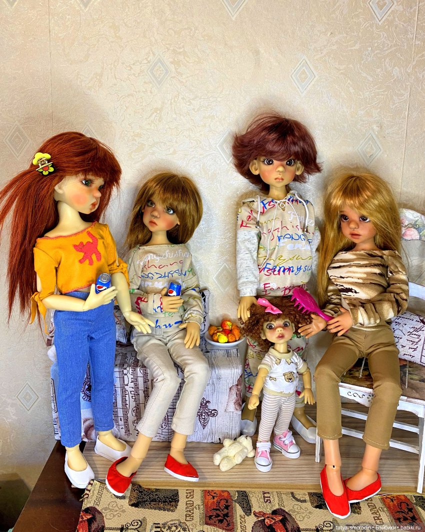 Посидеть с сестренкой | Бэйбики Посидеть с сестренкой — Куклы Kaye Wiggs (Кайе Виггс): авторские BJD (БЖД)