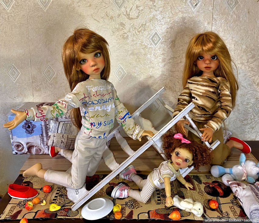 Посидеть с сестренкой | Бэйбики Посидеть с сестренкой — Куклы Kaye Wiggs (Кайе Виггс): авторские BJD (БЖД)