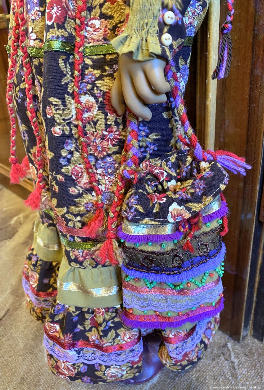 Новое платье Джинни. Фолк-акцент