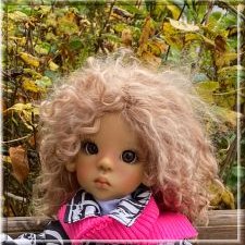 Четвертая подружка.