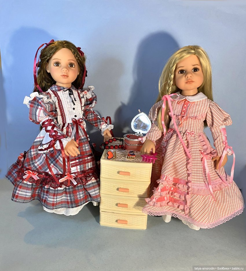 Две барышни | Бэйбики Две барышни — Одежда и обувь для кукол своими руками: фото